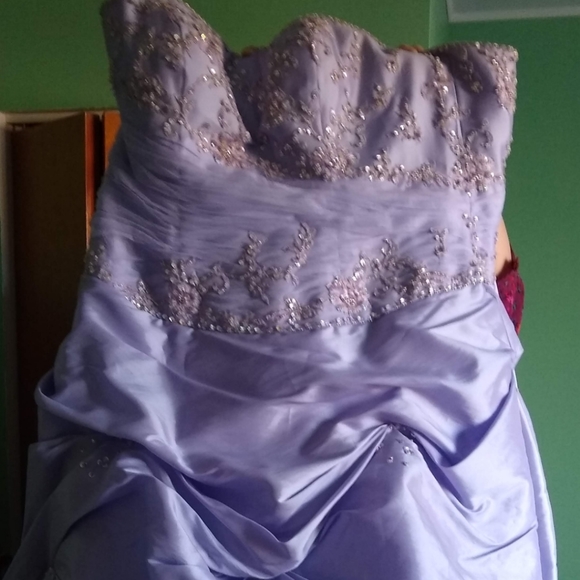 Lilac Prom Princess Dress - Picture 3 of 5